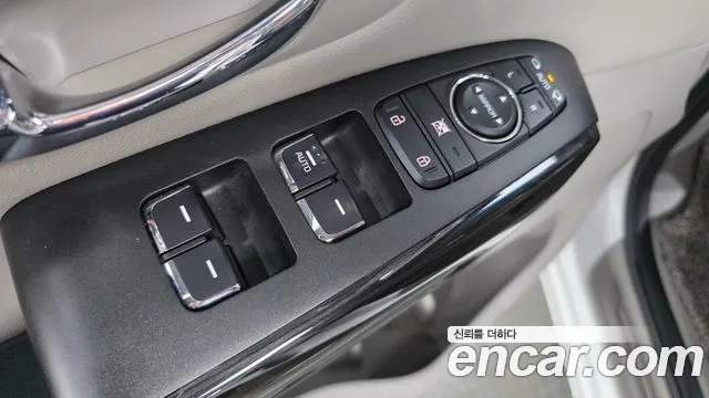 Kia The New Carnival 2019 Белый из Кореи, фото 3
