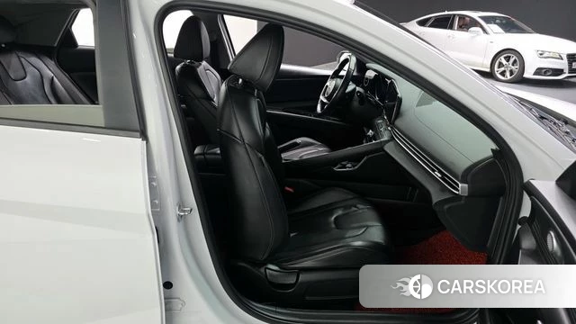 Hyundai Avante (CN7) 2022 Белый из Кореи, фото 3