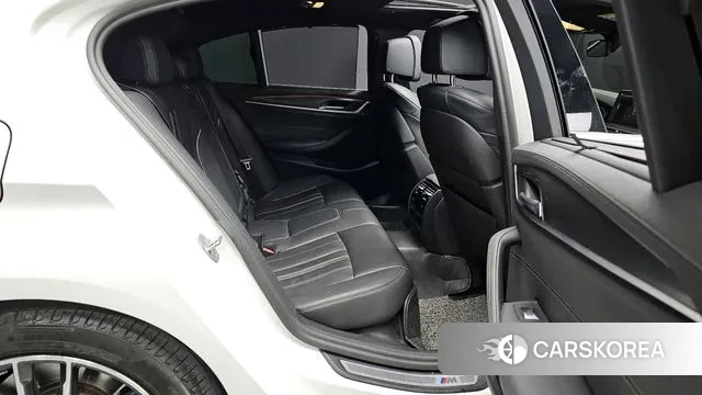 BMW 5 Series (G30) 2022 Белый из Кореи, фото 3