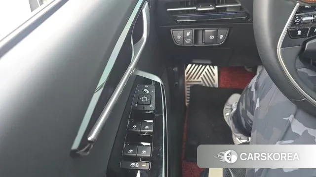 Kia EV6 2023 Красный из Кореи, фото 3