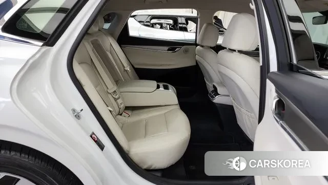 Hyundai The New Grandeur IG Hybrid 2021 Белый из Кореи, фото 3