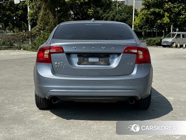 Volvo S60 2018 Синий из Китая, фото 3