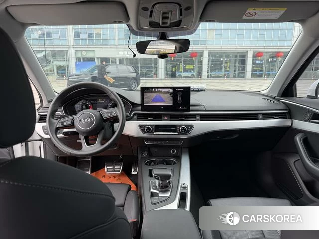 Audi A4L 2021 Белый из Китая, фото 3