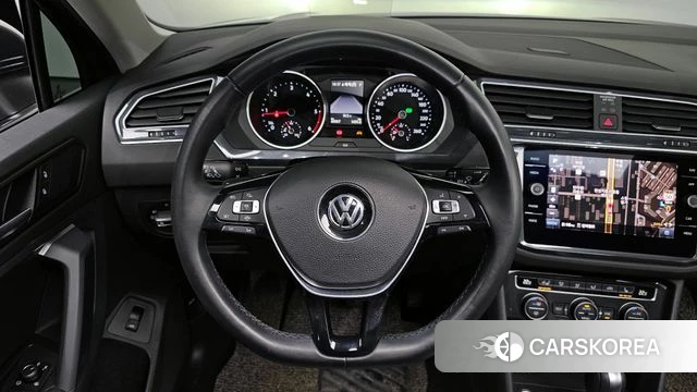 Volkswagen Tiguan second Generation 2020 Серый из Кореи, фото 3