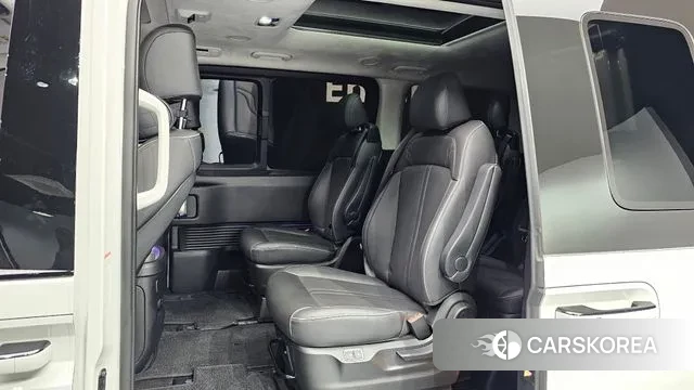 Hyundai Staria 2025 Белый из Кореи, фото 3