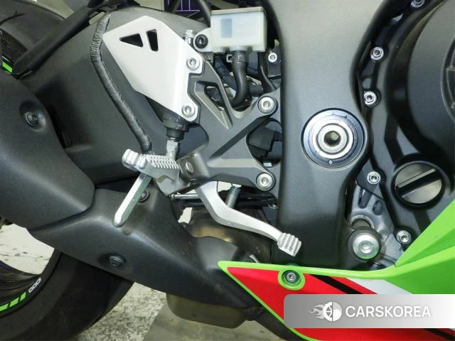 Проданный Kawasaki ZX-10R NINJA ABS 2023 из Японии, фото 2