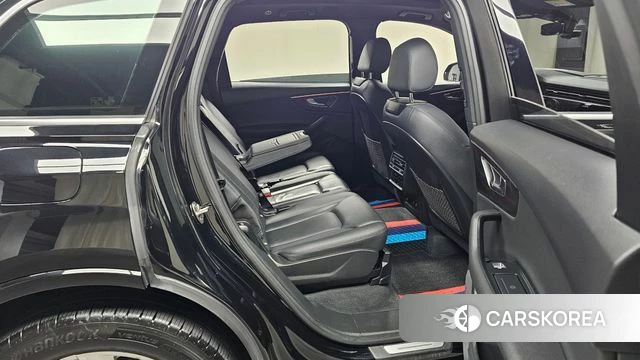 Audi Q7 (4M) 2022 Черный из Кореи, фото 3