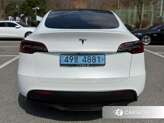 Tesla Model Y 2023 Белый из Кореи, фото 3