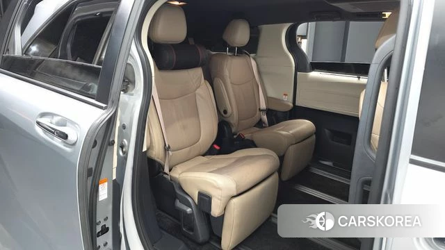 Toyota Sienna 4th Generation 2021 Серебряный из Кореи, фото 3