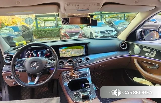 Mercedes-Benz E-Class W213 2018 Синий из Кореи, фото 3