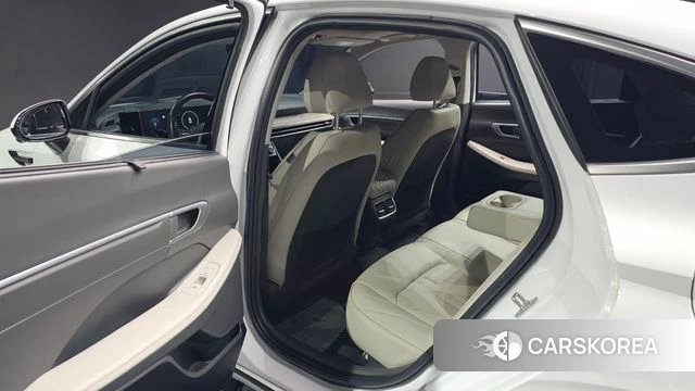 Hyundai Sonata D Edge (DN8) 2023 Белый из Кореи, фото 3