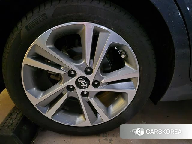 Hyundai Avante AD 2018 Серый из Кореи, фото 3