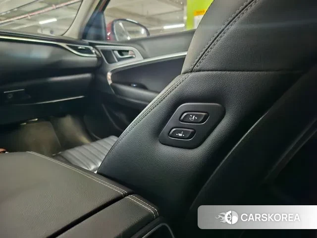 Genesis G70 2019 Красный из Кореи, фото 3