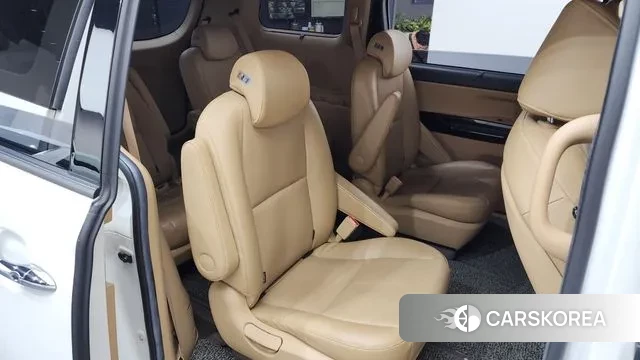 Kia The New Carnival 2019 Белый из Кореи, фото 3