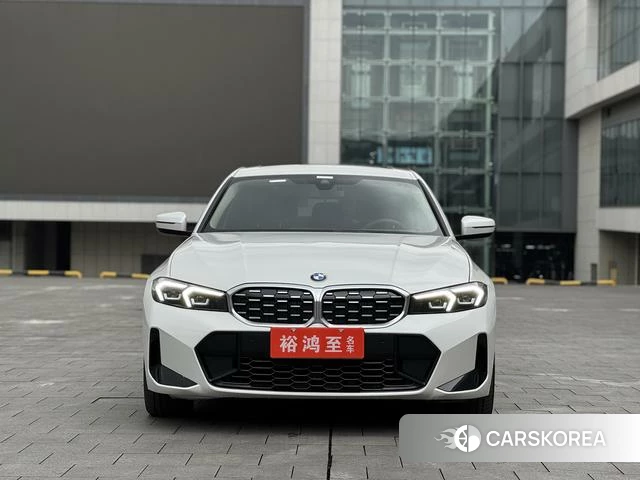 BMW 3 series 2024 Белый из Китая, фото 3