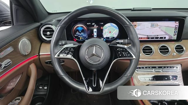 Mercedes-Benz E-Class W213 2021 Серый из Кореи, фото 3