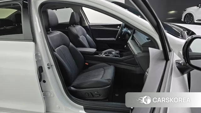 Kia The New K5 3rd generation 2024 Белый из Кореи, фото 3