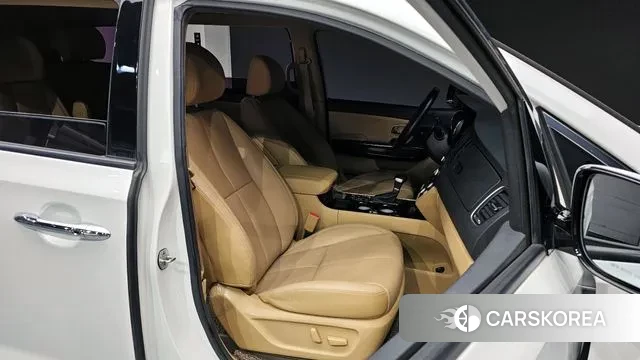 Kia The New Carnival 2019 Белый из Кореи, фото 3