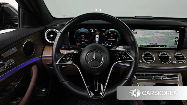 Mercedes-Benz E-Class W213 2021 Серый из Кореи, фото 3