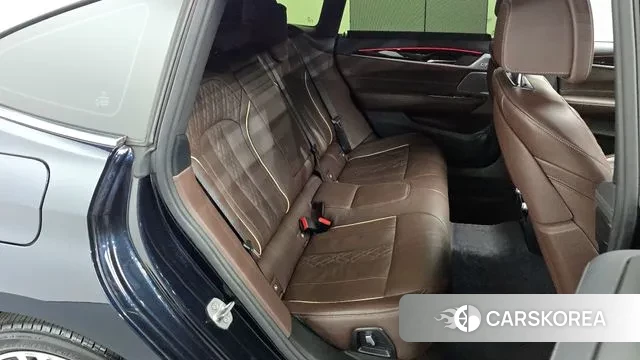 BMW 6 Series GT (G32) 2022 Черный из Кореи, фото 3