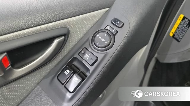 Hyundai The New Grand Starex 2018 Серебряный из Кореи, фото 3