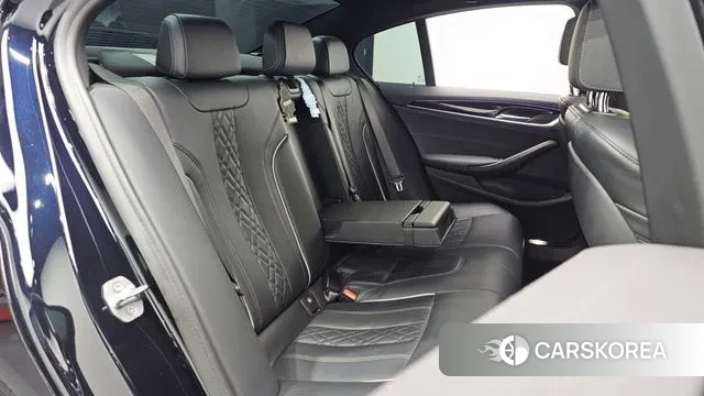 BMW 5 Series (G30) 2021 Черный из Кореи, фото 3