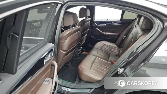 BMW 5 Series (G30) 2018 Серый из Кореи, фото 3