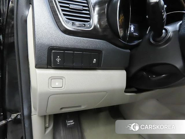 Kia The New Carnival 2018 Черный из Кореи, фото 3