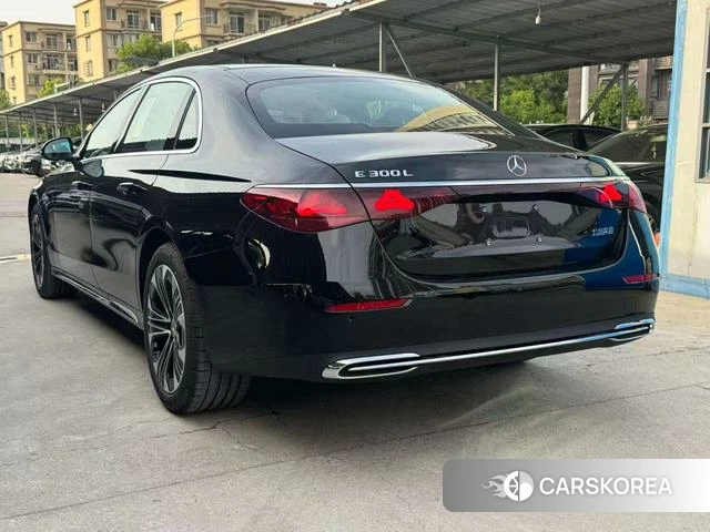 Mercedes-Benz E-class 2026 Черный из Китая, фото 3