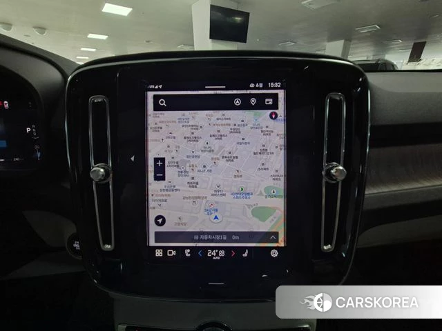 Volvo XC40 2025 Белый из Кореи, фото 3