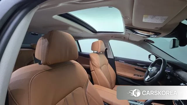 BMW 5 Series (G30) 2021 Черный из Кореи, фото 3