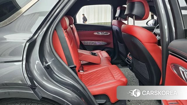 Genesis GV70 2023 Серый из Кореи, фото 3