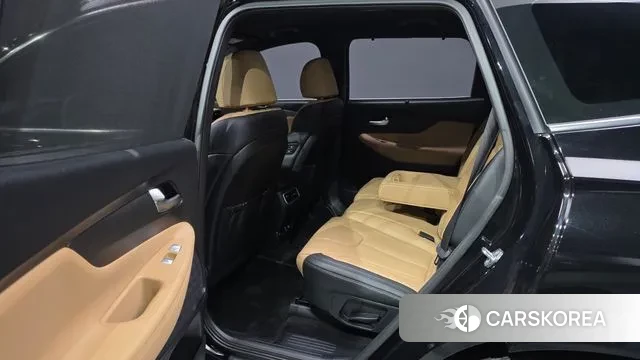 Hyundai The New Santa Fe 2023 Черный из Кореи, фото 3