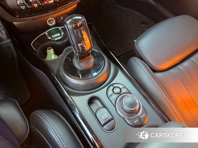 Mini Cooper S Clubman 2023 Темно-зеленый из Кореи, фото 3