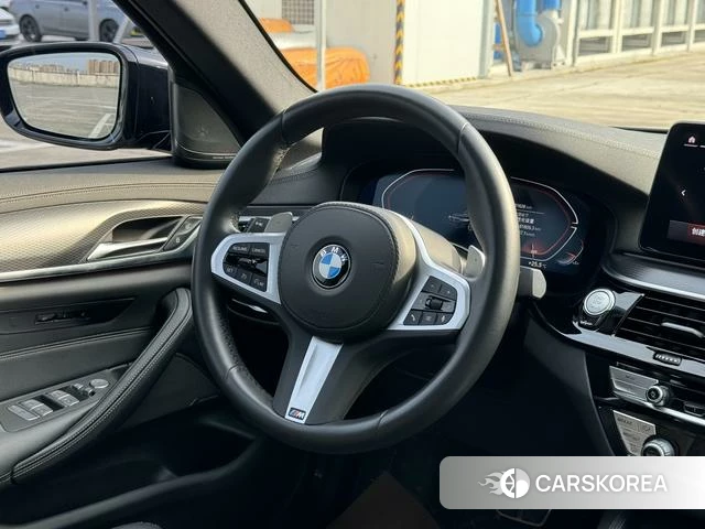 BMW 5 series (imported) 2023 Черный из Китая, фото 3