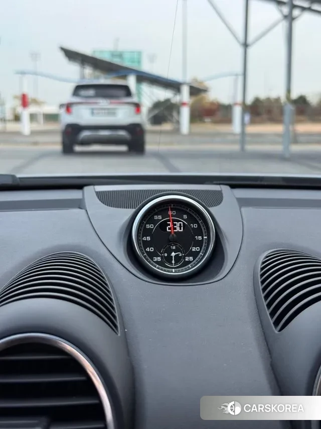 Porsche 718 Cayman 2022 Серебристо-серый из Кореи, фото 3