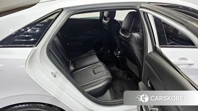 Hyundai Avante (CN7) 2022 Белый из Кореи, фото 3