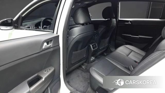 Kia Sportage The Bold 2021 Белый из Кореи, фото 3