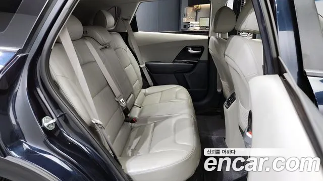 Kia Niro 2018 Синий из Кореи, фото 3