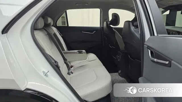 Kia Di Ol Nu Niro 2025 Белый из Кореи, фото 3