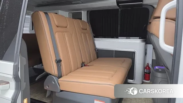 Hyundai Staria 2022 Белый из Кореи, фото 3