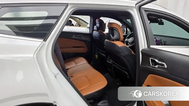 Kia Sportage 5th Generation 2023 Белый из Кореи, фото 3