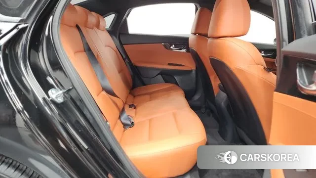 Kia The New K3 2nd generation 2023 Черный из Кореи, фото 3