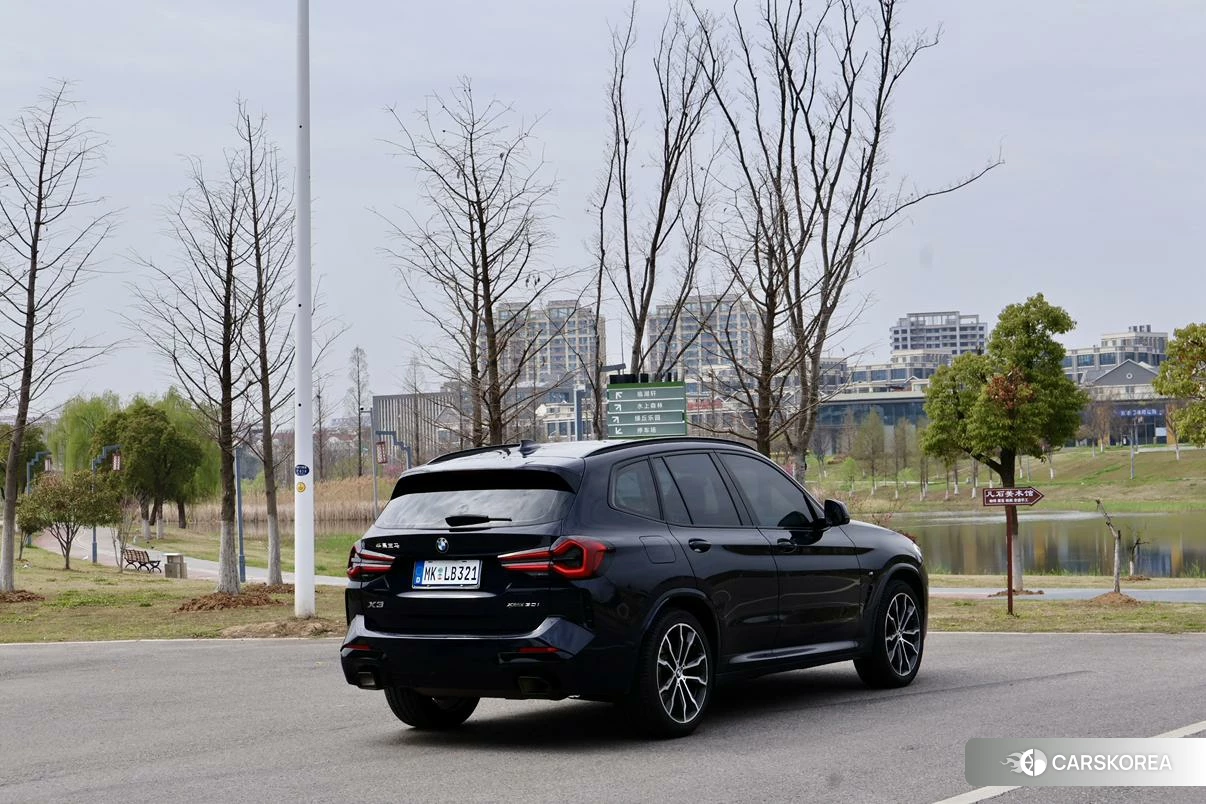 BMW X3 2021 Черный из Китая, фото 3