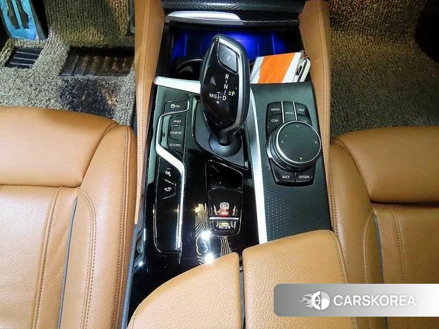 BMW 5 Series (G30) 2023 Черный из Кореи, фото 3