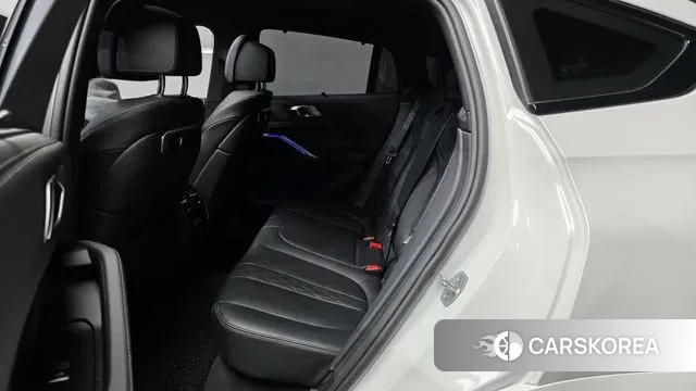 BMW X6 (G06) 2025 Белый из Кореи, фото 3