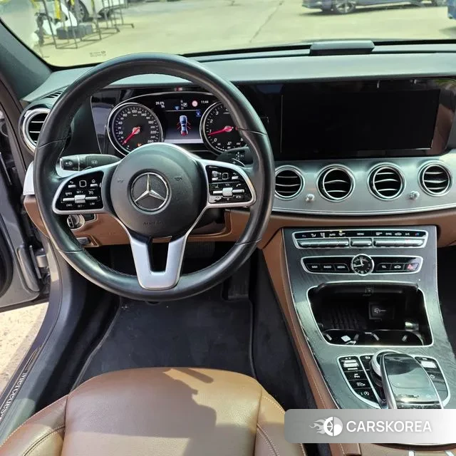 Mercedes-Benz E-Class W213 2020 Серебристо-серый из Кореи, фото 3