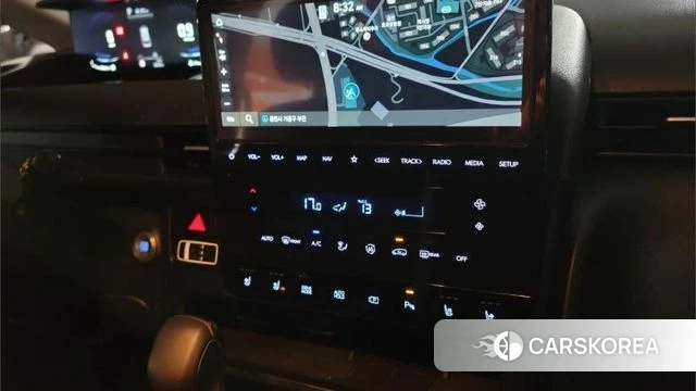 Hyundai Staria 2023 Белый из Кореи, фото 3