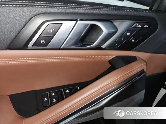 BMW X6 (G06) 2023 Белый из Кореи, фото 3