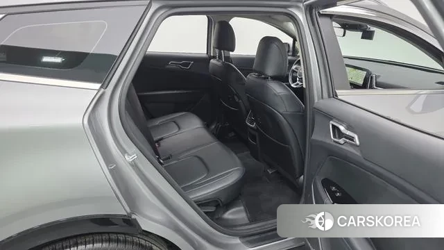 Kia Sportage 5th Generation 2022 Серебряный из Кореи, фото 3